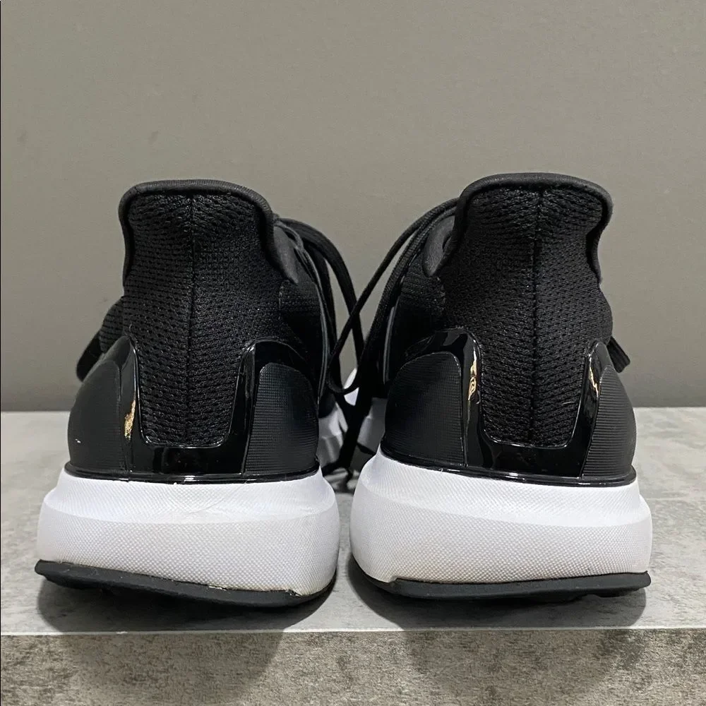 Adidas Bounce Black and White Athletic Shoes Mens 7.5 Women’s 9